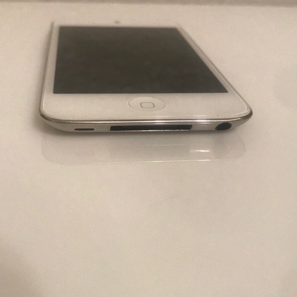 IPod touch - Picture 4 of 4